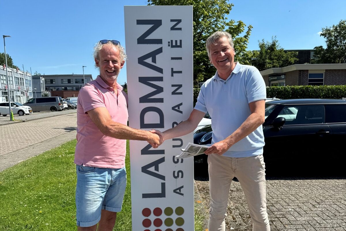 Landman Assurantiën sponsorcontract Kolping Boys